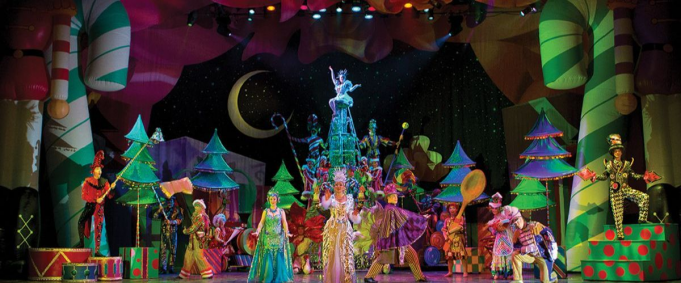 Cirque Dreams: Holidaze at Toyota Oakdale Theatre