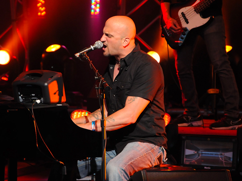 Mike DelGuidice at Toyota Oakdale Theatre